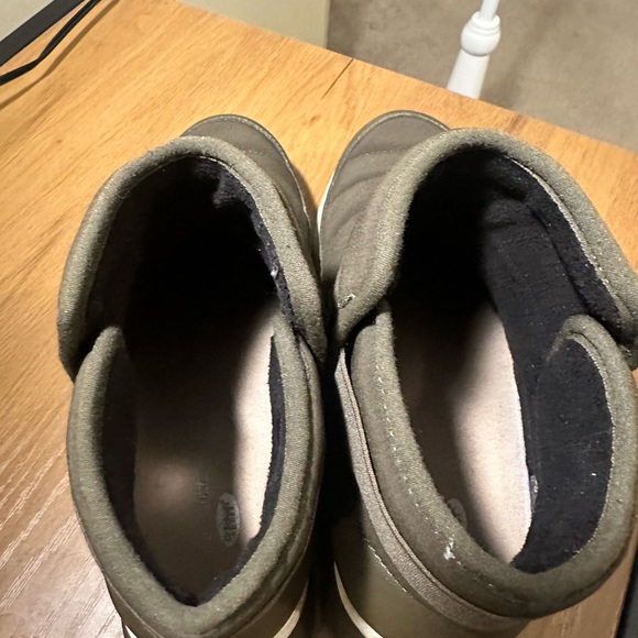 Dr Scholl's Women's Slip-on Booties Olive Green Snow Boots 8.5M - Picture 10 of 11